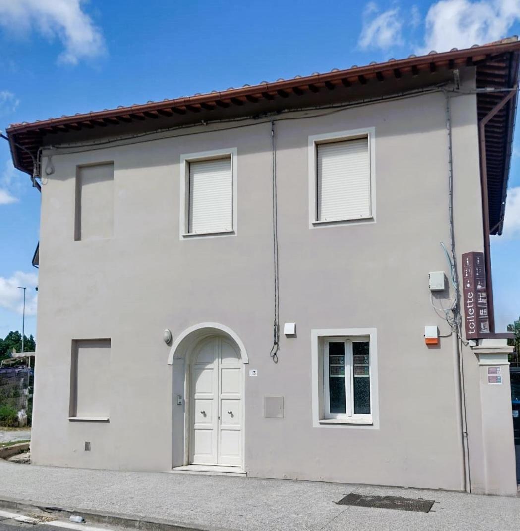 A Due Passi Dai Miracoli * Pise