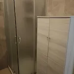 A Due Passi Dai Miracoli